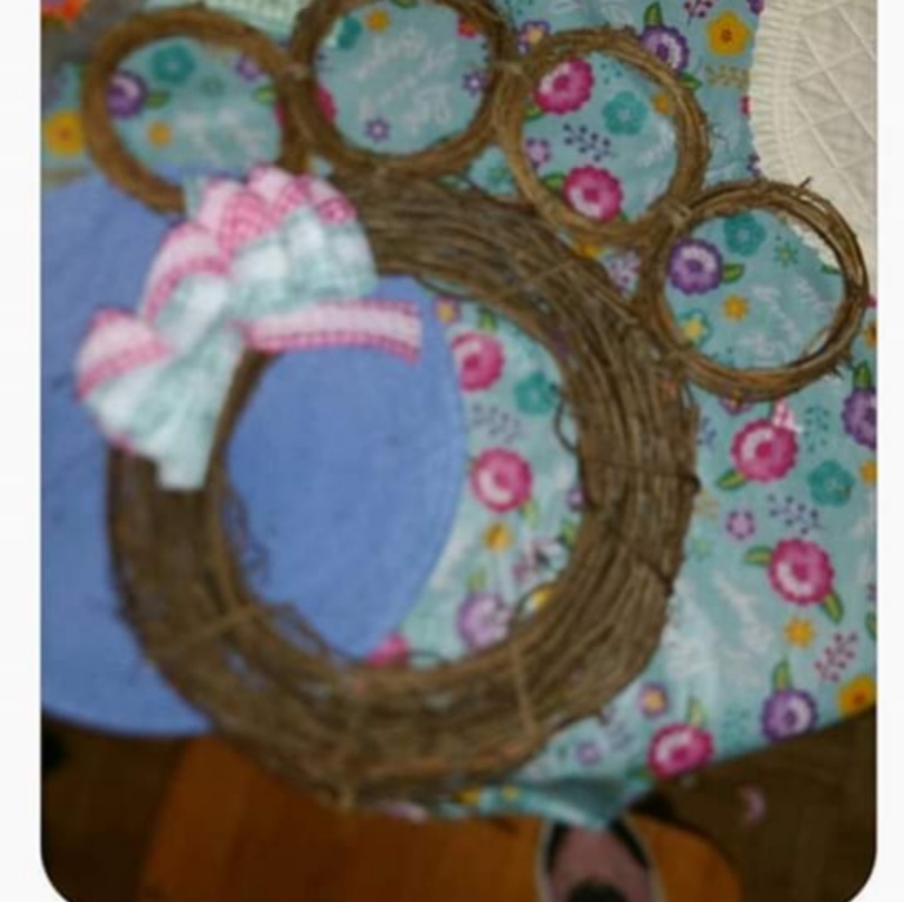 Dog print wreath